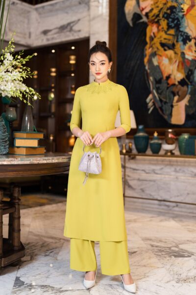 Áo Dài Cách Tân Thanh Lịch Tay Lỡ Cho Nàng Diện Xinh - VADLADY