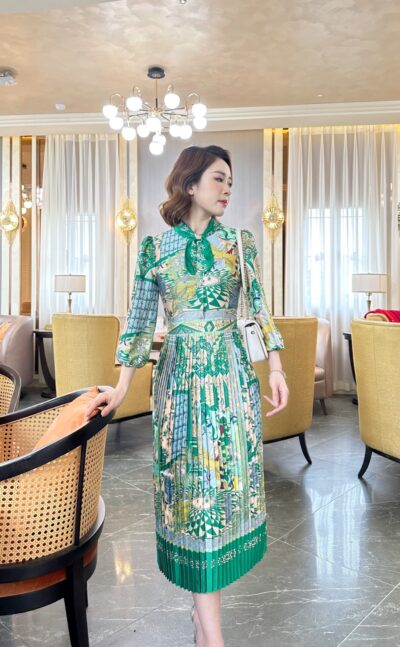 Đầm thiết kế Họa Tiết Xanh Dập Ly Sang Trọng Dành Cho Quý Cô - VADLADY