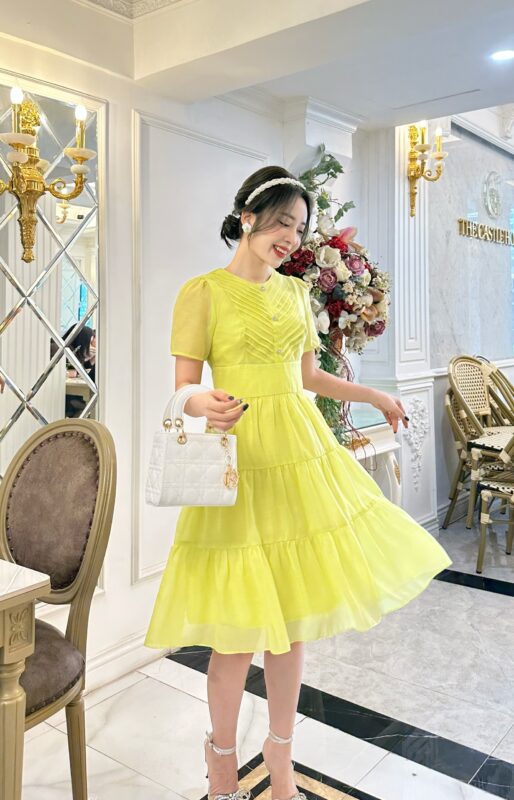 Váy Mùa Hè 2023 Mới Khí Chất Gợi Cảm Ngắn Tay Cho Phụ Nữ Trung Niên Lưới  Gạc Thêu Màu Xám Váy Mùa Hè - Đầm, váy nữ | ThờiTrangNữ.vn