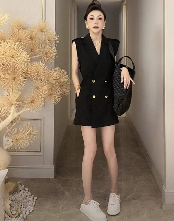 Set Jum Liền Quần Tone Đen Bốn Cúc Mát Mẻ Cho Nàng - VADLADY