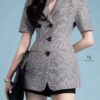 Áo blazer Kẻ Zíc Zắc Ngắn Tay 3 Cúc - VADLADY