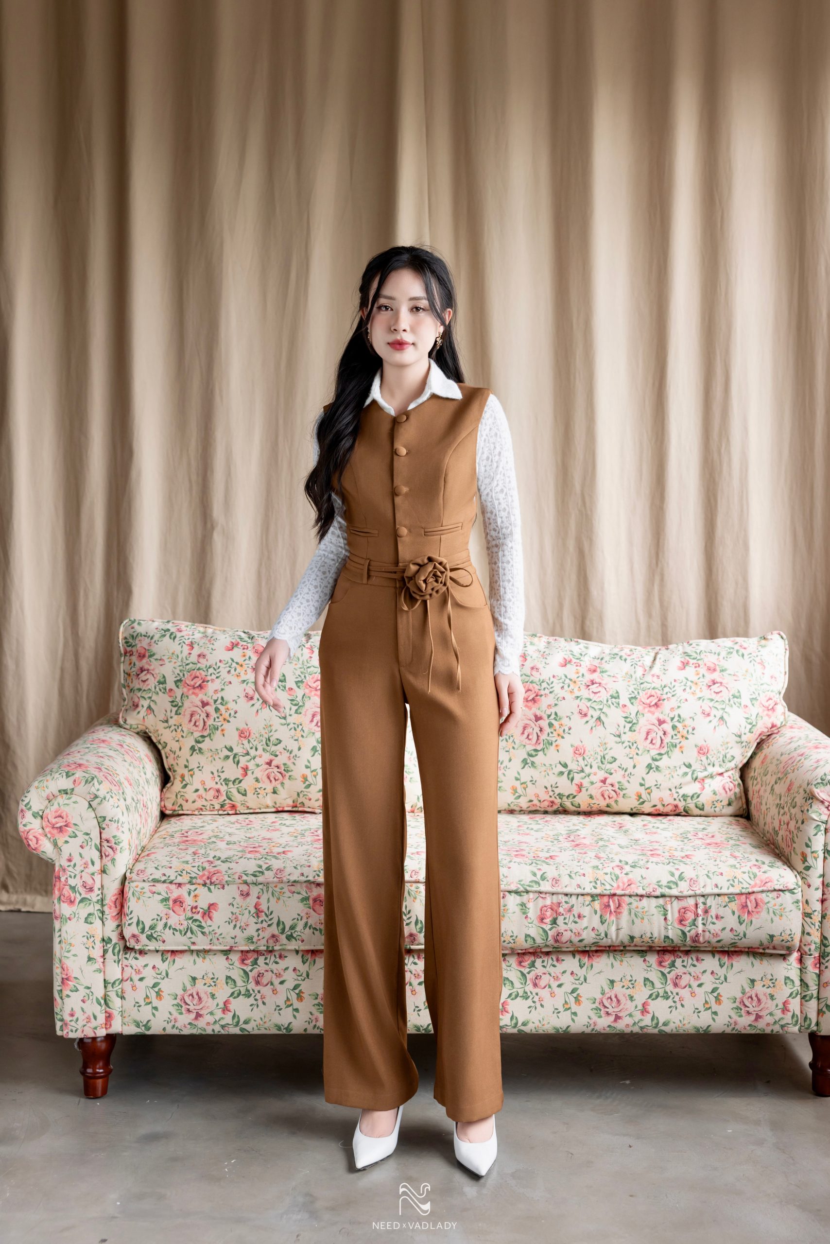 Set đồ nâu phối ren tay dài sang trọng VADLADY