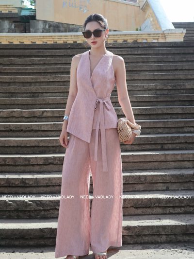 Set Đồ Linen Hồng Cổ Yếm Cột Nơ Dài Rộng – VADLADY
