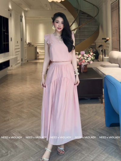 Set Váy Dài Màu Hồng Pastel Thiết Kế Thanh Lịch - VADLADY